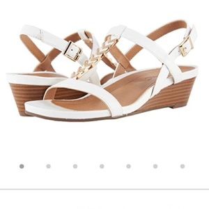 vionic cali wedge sandal